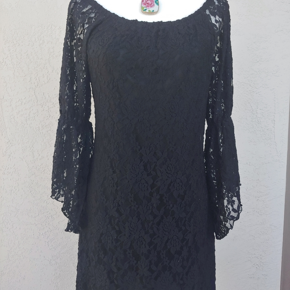 Black lace dress